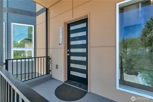 4019 4th Ave NE, Seattle, WA 98105 - Photo 2