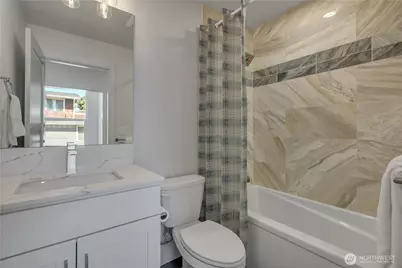 4019 4th Avenue NE #B, Seattle, WA 98105 - Photo 32