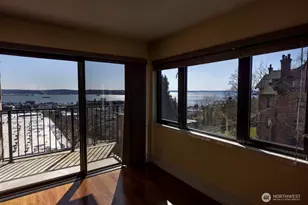 7 Highland Dr, Seattle, WA 98109 - Photo 14