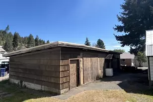 305 E 2nd St, Cle Elum, WA 98922 - Photo 6