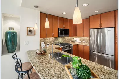 10610 NE 9th Place #1206, Bellevue, WA 98004 - Photo 6