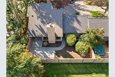 1600 159th Avenue NE #17A, Bellevue, WA 98008 - Photo 1