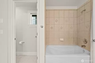 121 21st Avenue E #C, Seattle, WA 98112 - Photo 26