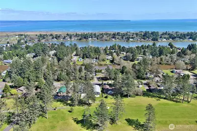 381 Dolphin Avenue NE, Ocean Shores, WA 98569 - Photo 38