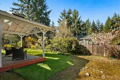 16404 NE 110th Street, Redmond, WA 98052 - Photo 32