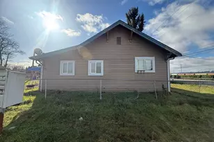 1502 A St, Auburn, WA 98002 - Photo 2
