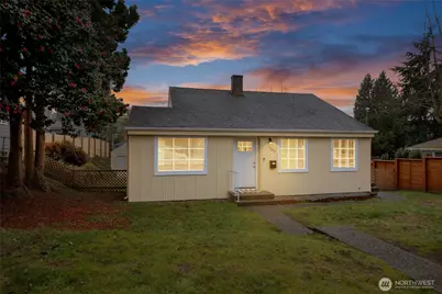 7223 S 120th Street, Seattle, WA 98178 - Photo 1