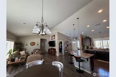 522 Adobe Way, Selah, WA 98942 - Photo 12