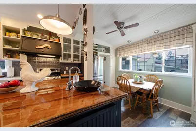 204 W Harris Avenue, Oakville, WA 98568 - Photo 10