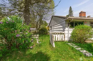 1305 N 171st St, Shoreline, WA 98133 - Photo 20