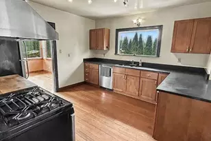 2400 38th St, Bellingham, WA 98229 - Photo 12