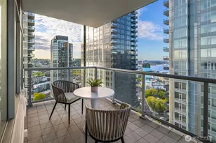 588 Bell St, Seattle, WA 98121 - Photo 10
