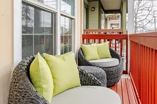 10047 17th Ave SW, Seattle, WA 98146 - Photo 2