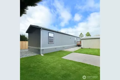 2322 Tacoma Road E #11, Puyallup, WA 98371 - Photo 12