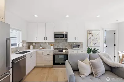 8332 26th Avenue NW, Seattle, WA 98117 - Photo 12