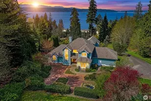 4193 S Camano Dr, Camano Island, WA 98282 - Photo 2