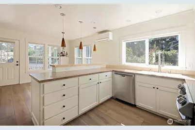 1074 Village Loop, Langley, WA 98260 - Photo 14