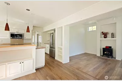 1074 Village Loop, Langley, WA 98260 - Photo 16