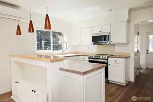 1074 Village Loop, Langley, WA 98260 - Photo 12