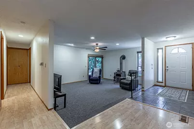 1808 Riverview Drive NE, Auburn, WA 98002 - Photo 18