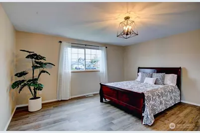 2416 N 25th Place, Mount Vernon, WA 98273 - Photo 10