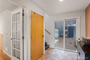 611 S State St, Kirkland, WA 98033 - Photo 26