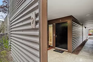 611 S State St, Kirkland, WA 98033 - Photo 4