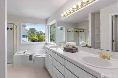 7205 NE 147th Place, Kenmore, WA 98028 - Photo 16