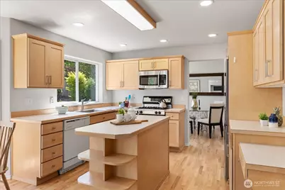 7205 NE 147th Place, Kenmore, WA 98028 - Photo 8