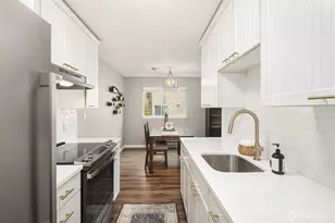 5501 11th Ave NW, Seattle, WA 98107 - Photo 2