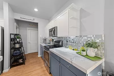 9069 Eagle Point Loop Road SE, Lakewood, WA 98498 - Photo 8