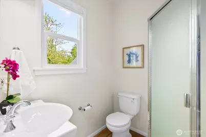 1322 NE 70th Street, Seattle, WA 98115 - Photo 14