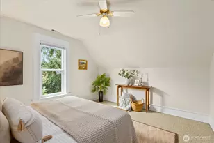 1322 NE 70th St, Seattle, WA 98115 - Photo 16