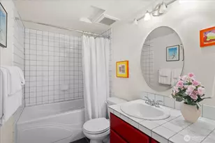 1322 NE 70th St, Seattle, WA 98115 - Photo 28
