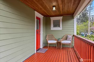 1322 NE 70th St, Seattle, WA 98115 - Photo 4