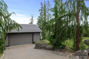 630 E Treasure Island Dr, Allyn, WA 98524 - Photo 12