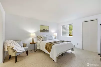 12720 NE 10th Place #D105, Bellevue, WA 98005 - Photo 6