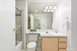 12720 NE 10th Pl, Bellevue, WA 98005 - Photo 8