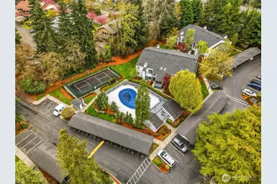 12720 NE 10th Place NE #D105, Bellevue, WA 98005 - Photo 32