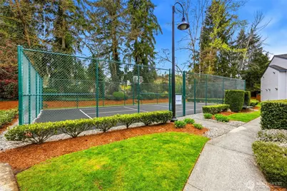 12720 NE 10th Place NE #D105, Bellevue, WA 98005 - Photo 26