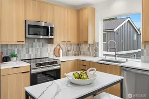 537 B N 70th St, Seattle, WA 98103 - Photo 6