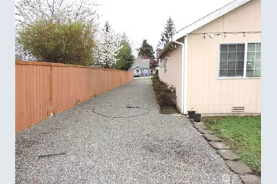 11426 15th Avenue SW, Seattle, WA 98146 - Photo 24
