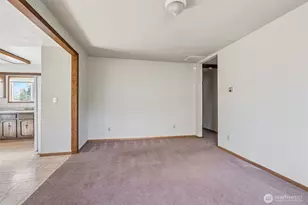 3323 Columbia Heights Rd, Longview, WA 98632 - Photo 8