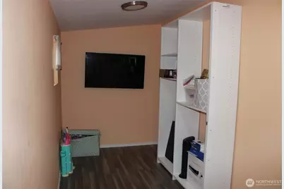 415 Lakeview #B1, Lynnwood, WA 98087 - Photo 12