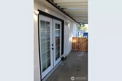 415 Lakeview #B1, Lynnwood, WA 98087 - Photo 4