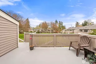 9918 NE 144th Ln, Kirkland, WA 98034 - Photo 8