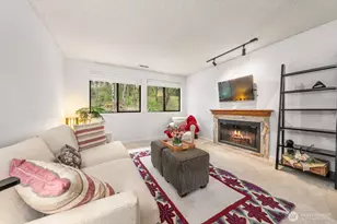 9918 NE 144th Ln, Kirkland, WA 98034 - Photo 4