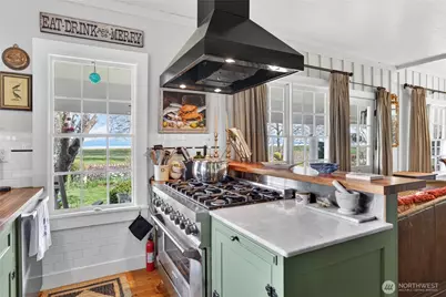 33519 Territory Road, Oysterville, WA 98641 - Photo 16