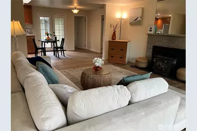 19026 67th Avenue W, Lynnwood, WA 98036 - Photo 4