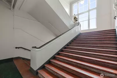 201 Galer Street #436, Seattle, WA 98109 - Photo 30